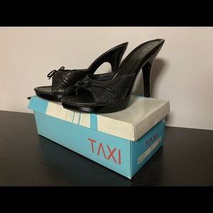 NWB Taxi Black Slip On Stilettos - Size 6